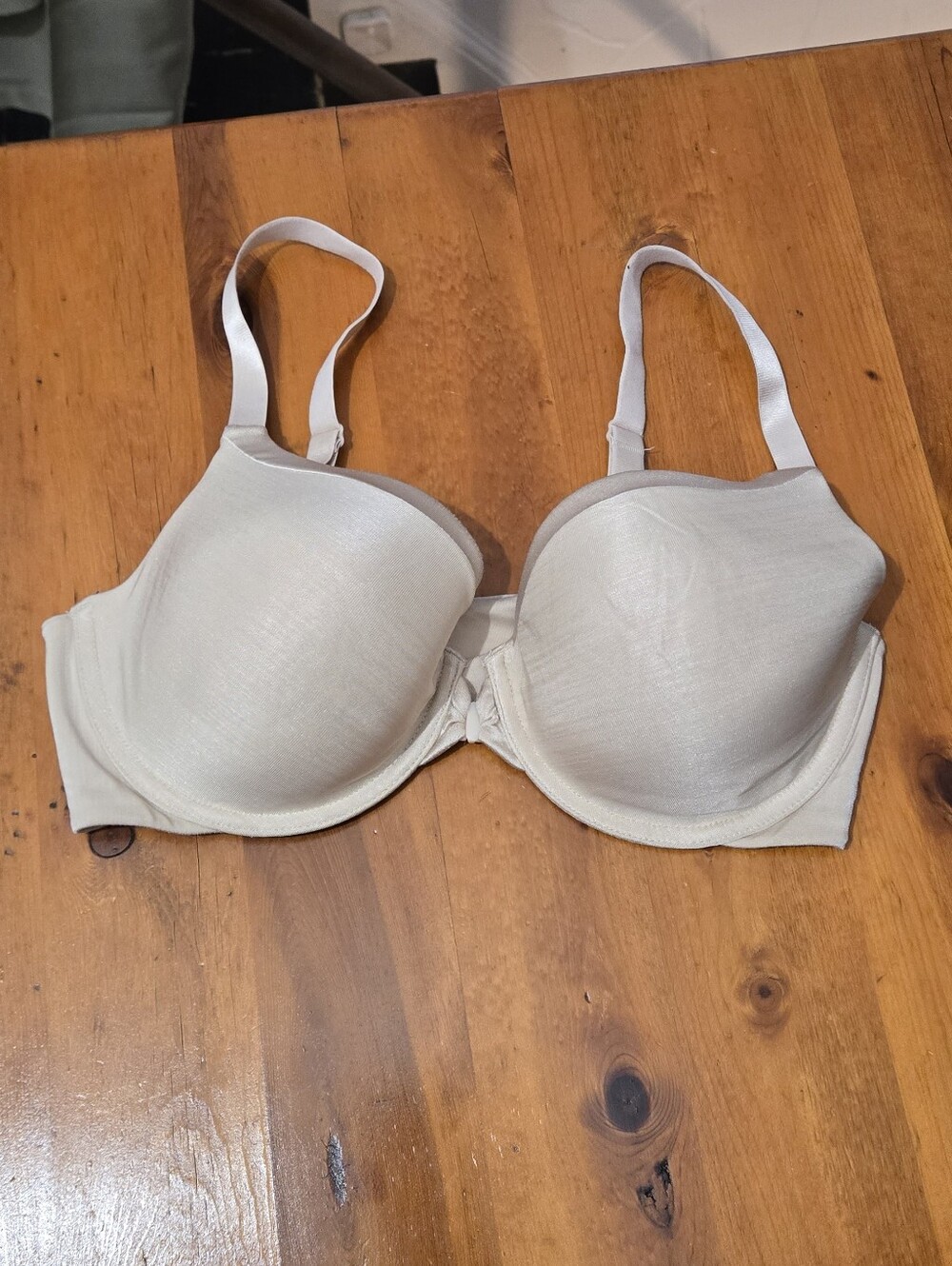 Vanity Fair Illumination Front Close Underwire Bra Sz 36D Beige Tan Cream 75339